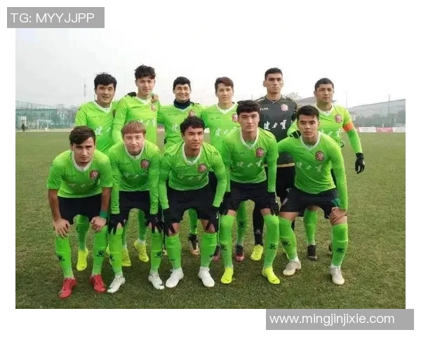 当今足球缺乏超级球星的困境与未来潜力的深度剖析